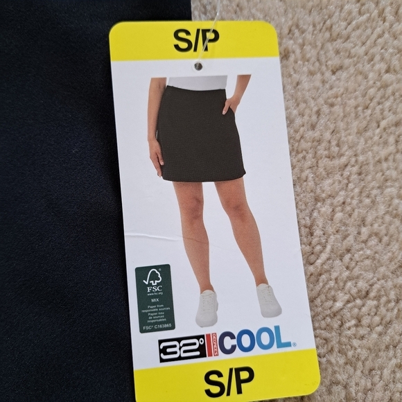 NWT 32° Degrees Active Skort Women's Small Black Stretch Skirt With Shorts - Picture 9 of 10